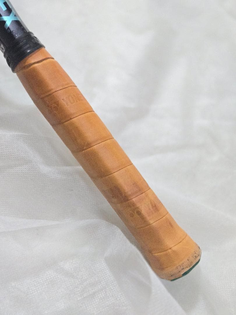 YONEX EZONE 100 G2 2022（元グリップ換装）