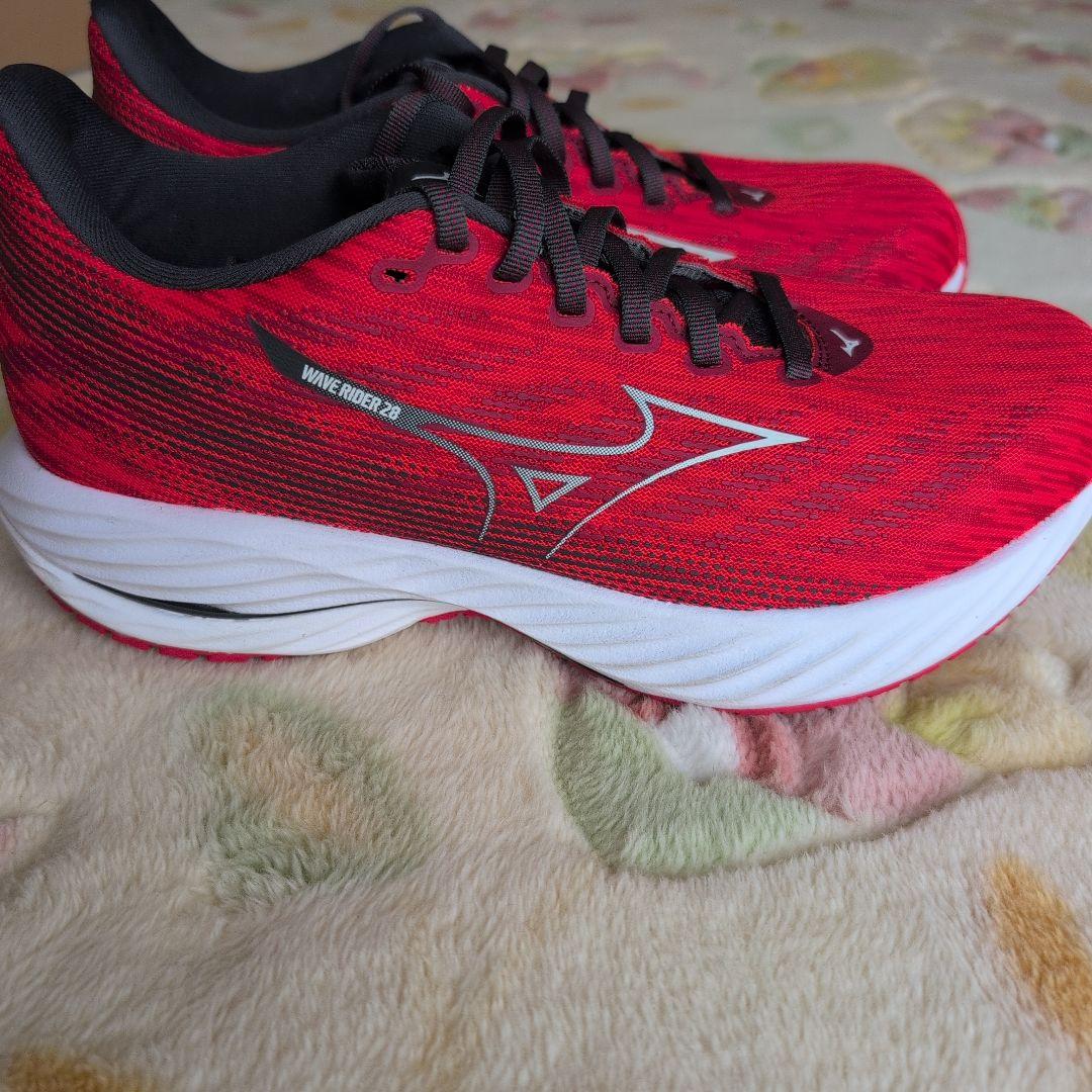 専用品MIZUNO　ウェーブライダー28 SW （26.5cm）