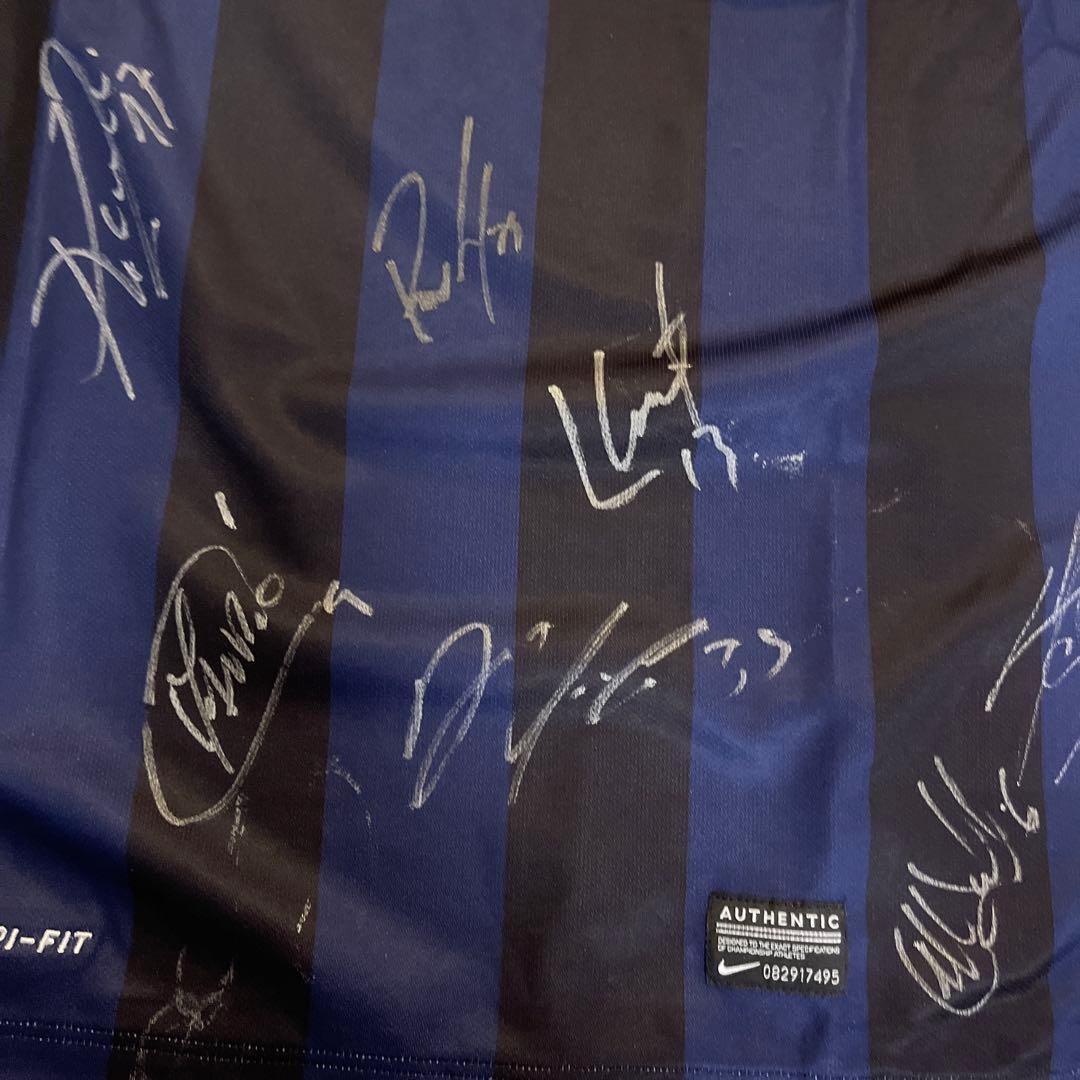 インテルミラノ、選手サイン入りユニフォーム、9月末迄く掲載。