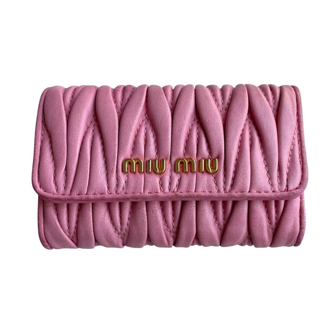 MIU MIU ミュウミュウ マテラッセ キーケース ピンク ゴールドロゴ
