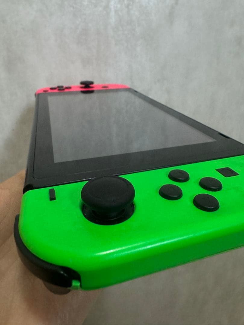 充電式グリップNintendo Switch ネオンピンク・ネオングリーン 本体