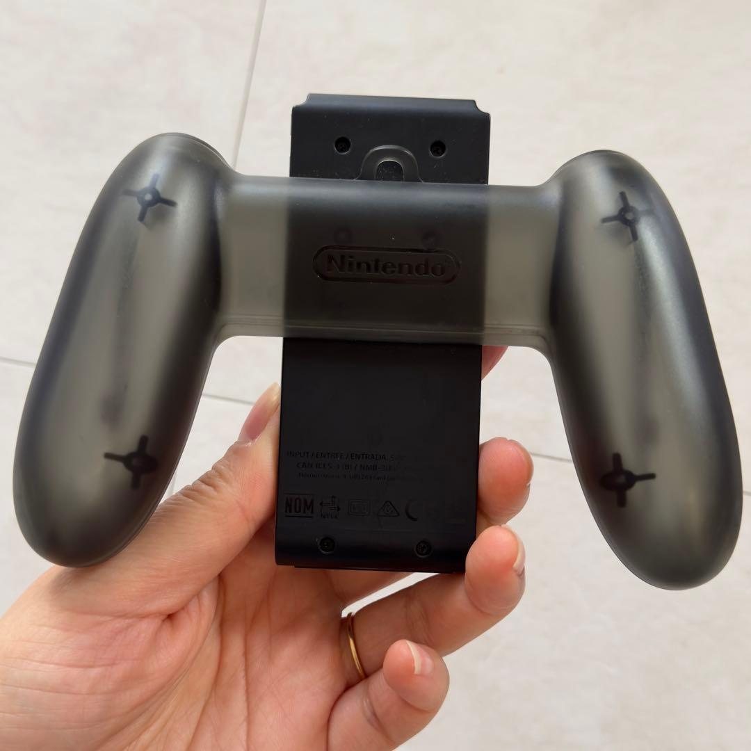 充電式グリップNintendo Switch ネオンピンク・ネオングリーン 本体