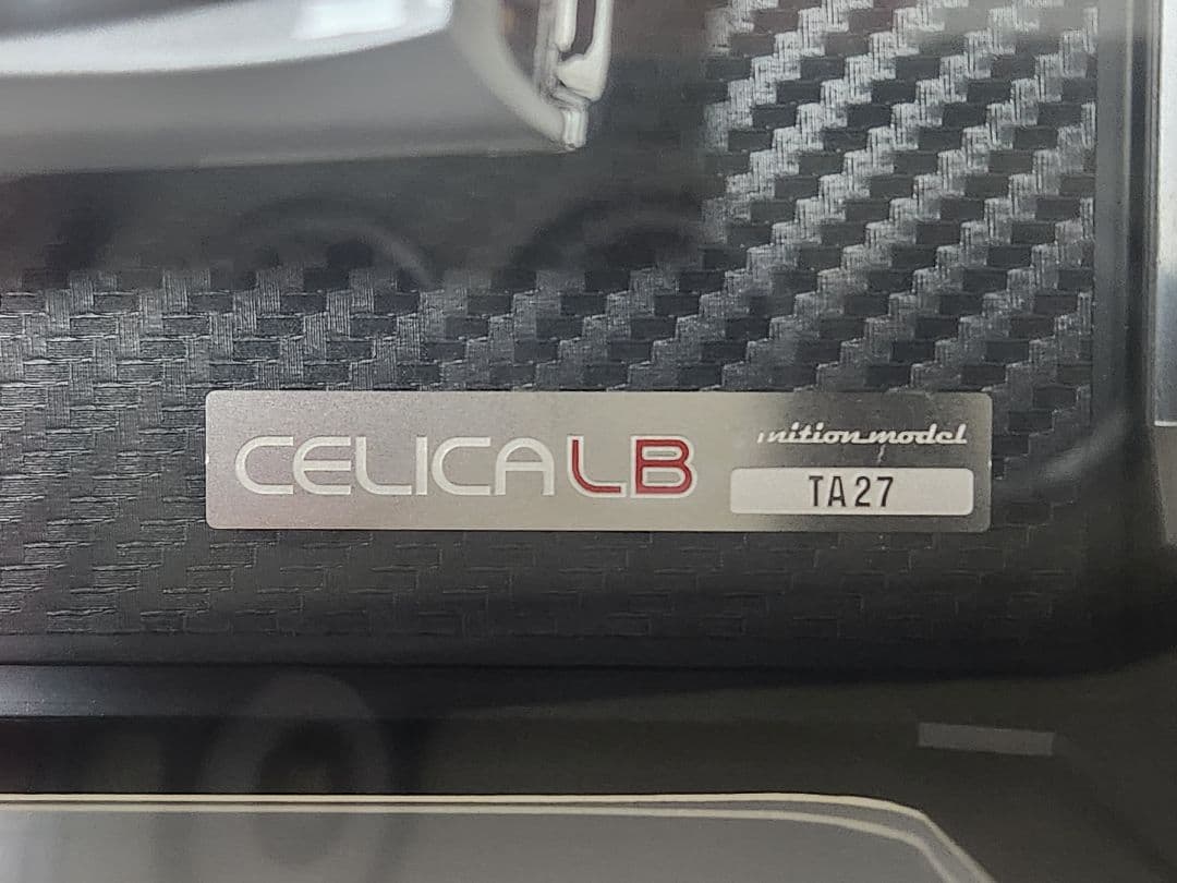 【1/18イグニッションモデル】トヨタ　セリカLB(TA27)シルバー