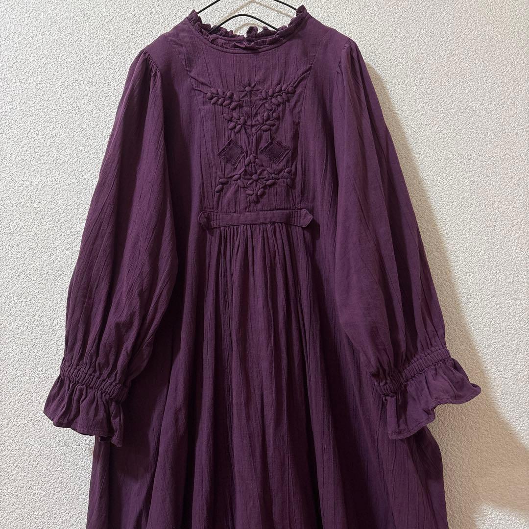 極美品　ツハルバイサマンサモスモス リネン混 ワンピース 立体 ビーズ 刺繍