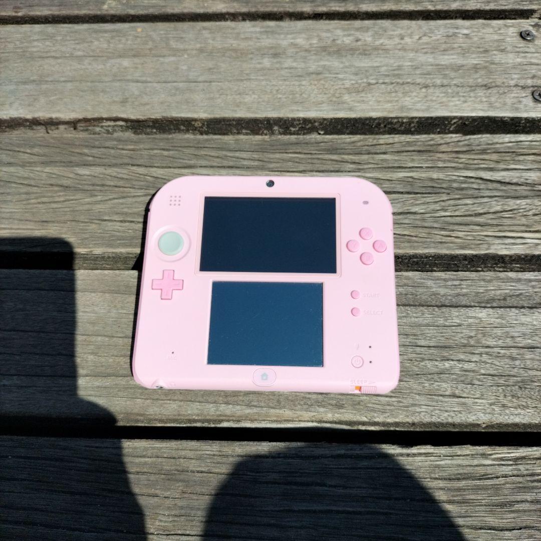 美品ニンテンドー2DS ピンク 箱付き