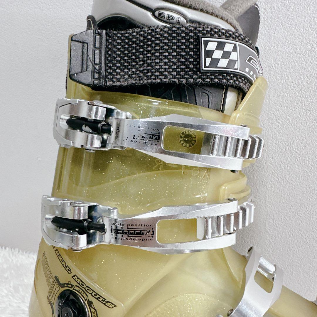 W-CUPモデル GEN FACTORY BUMPS 9 MOGUL RACE