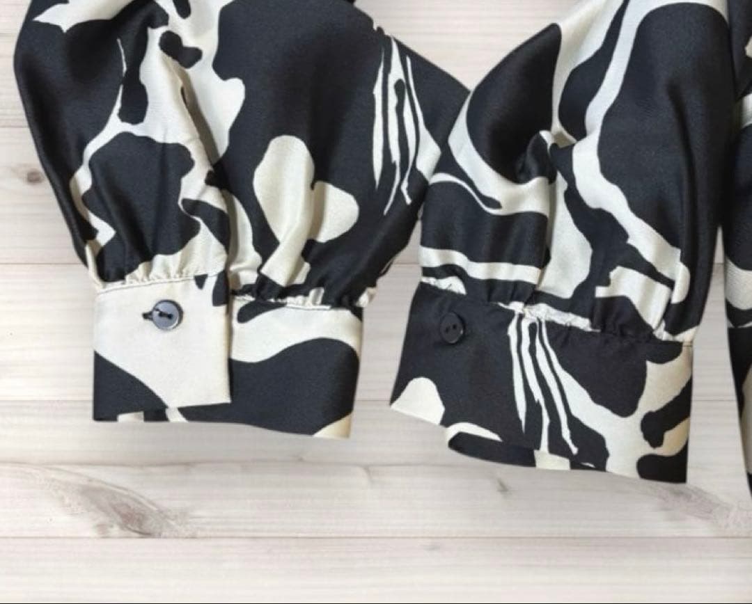 新品未使用☆ZARA ロングシャツワンピース 大きめ花柄 モノトーン