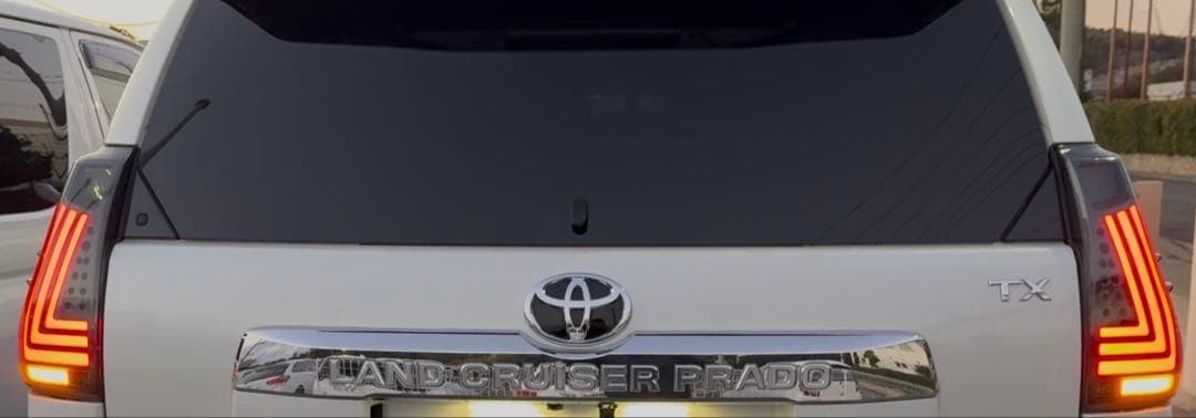 ランドクルーザープラド150 後期　スモークテールランプ　左右セット