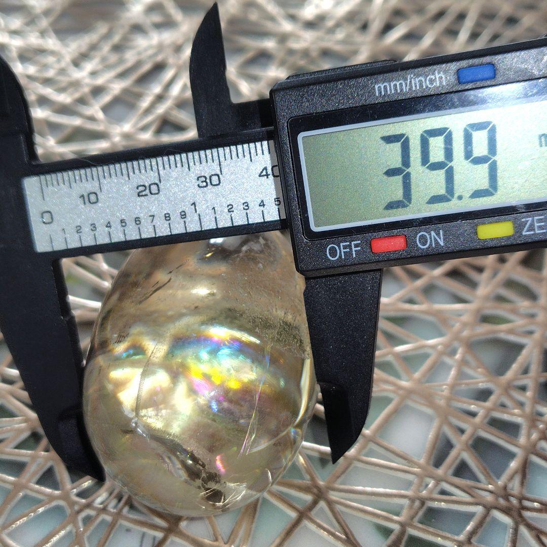 天然石✨シトリン✨ 卵 虹ギラギラ 57.7mm