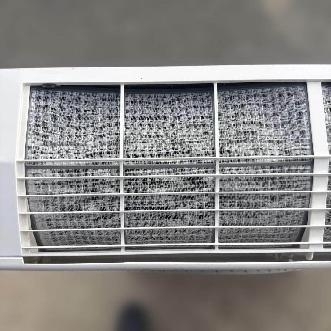 HITACHI ルームエアコン おもに6畳用 RAS-AJ22L 2021年製