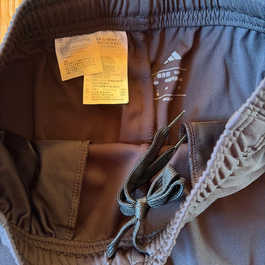 リバプール　トレーニングジャケット　パンツ　M