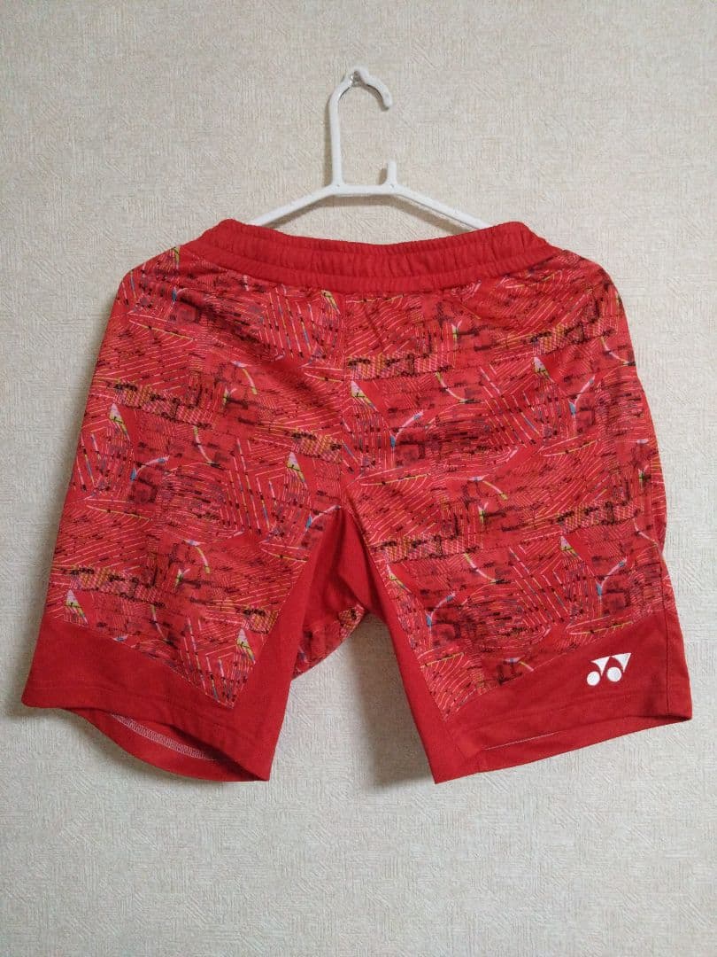 YONEXヨネックス ブラックレッドウェア上下セット