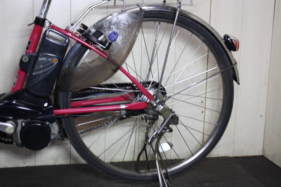 赤 電動アシスト自転車 シティタイプ 前カゴ付き