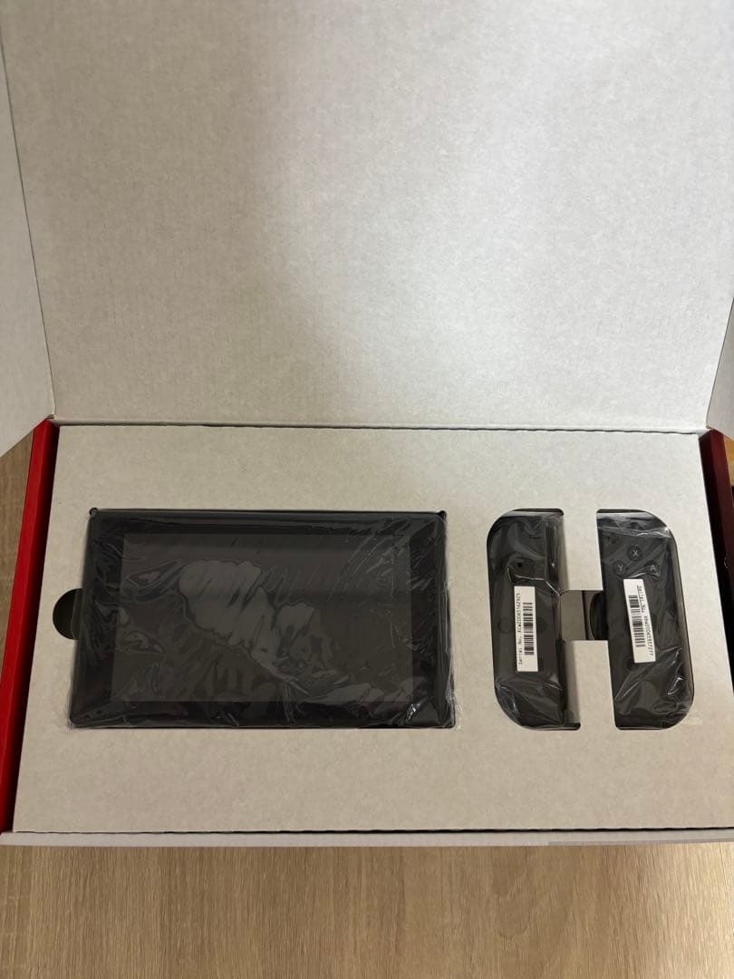 Nintendo Switch バッテリー強化版 ケース　sdカード付き