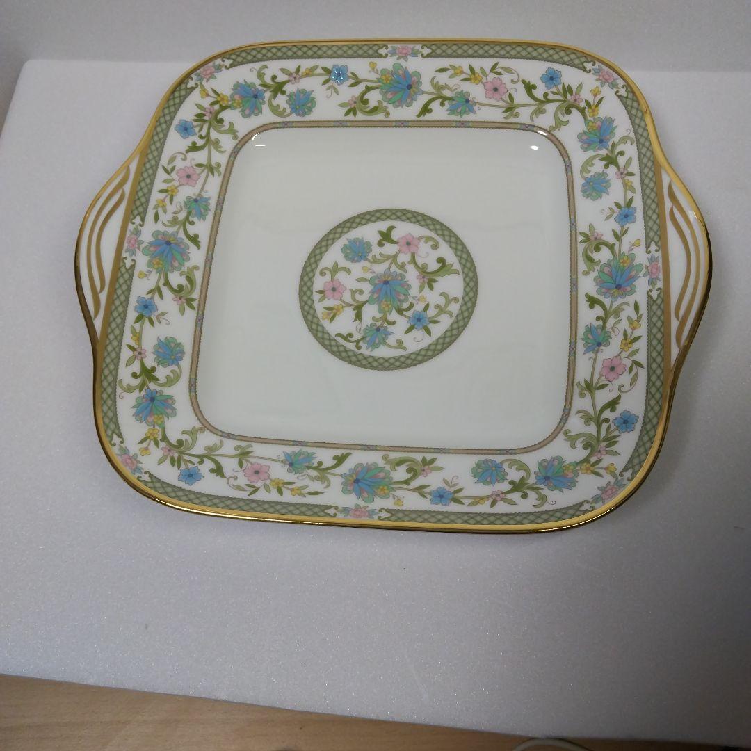 ノリタケ スクエアプレート ヨシノシリーズ