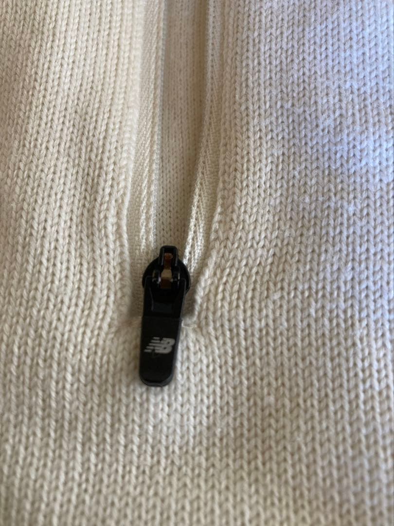 ニューバランスゴルフ　メンズニットジャケット ホワイト×ブラック　防風