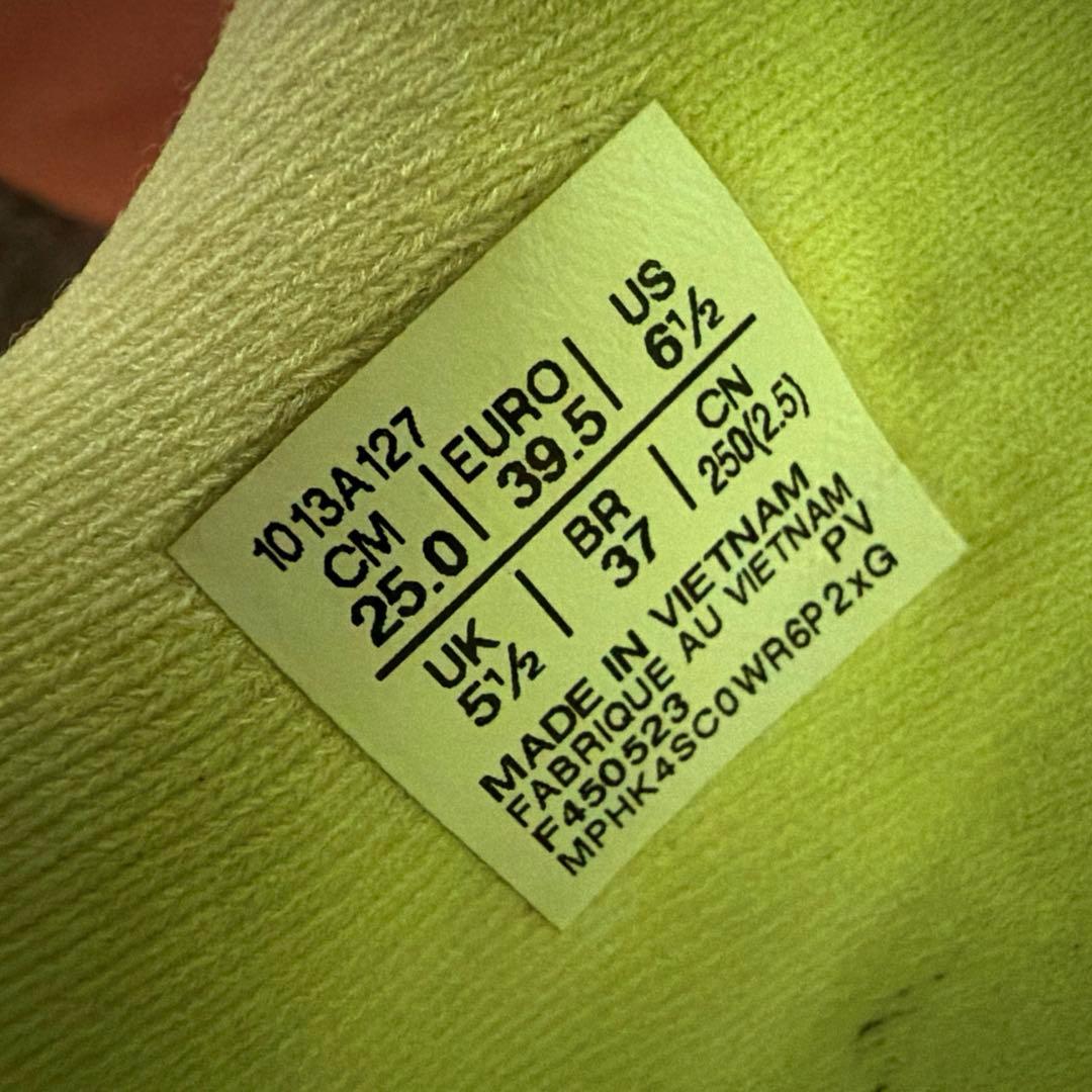 SUPERBLAST スーパーブラスト　アシックス　25.0