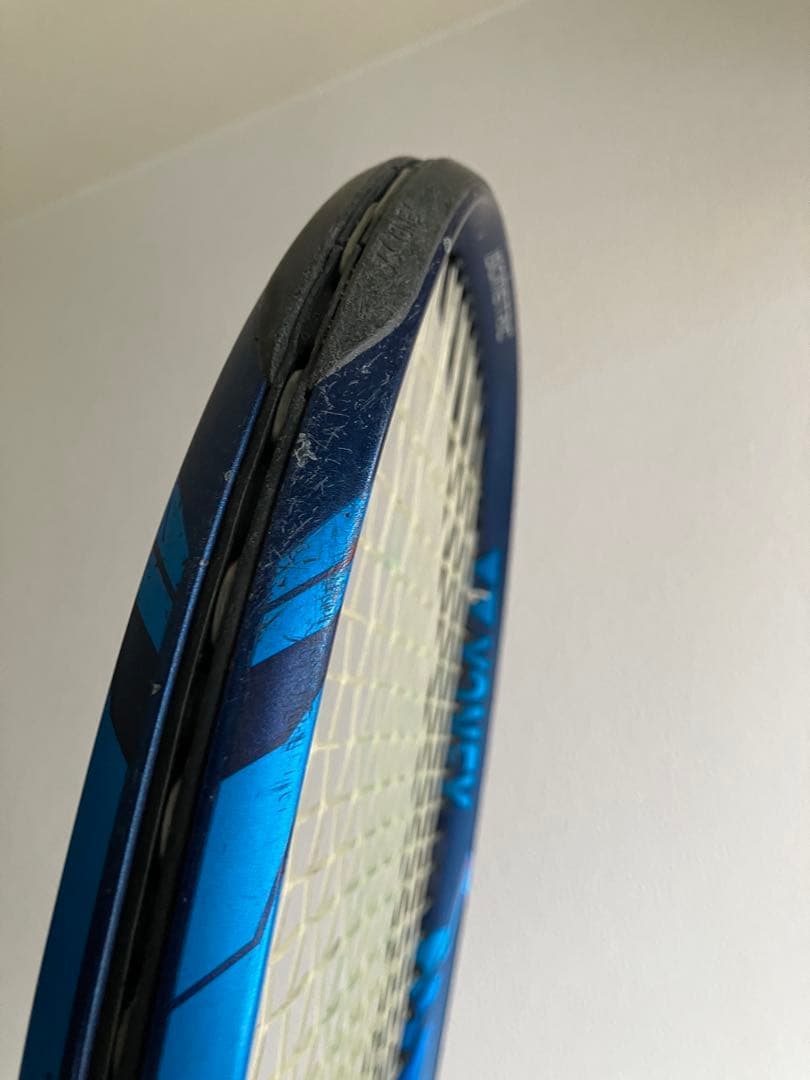 国内正規品　ヨネックス　イーゾーン　105 G2 ダブルス最強！