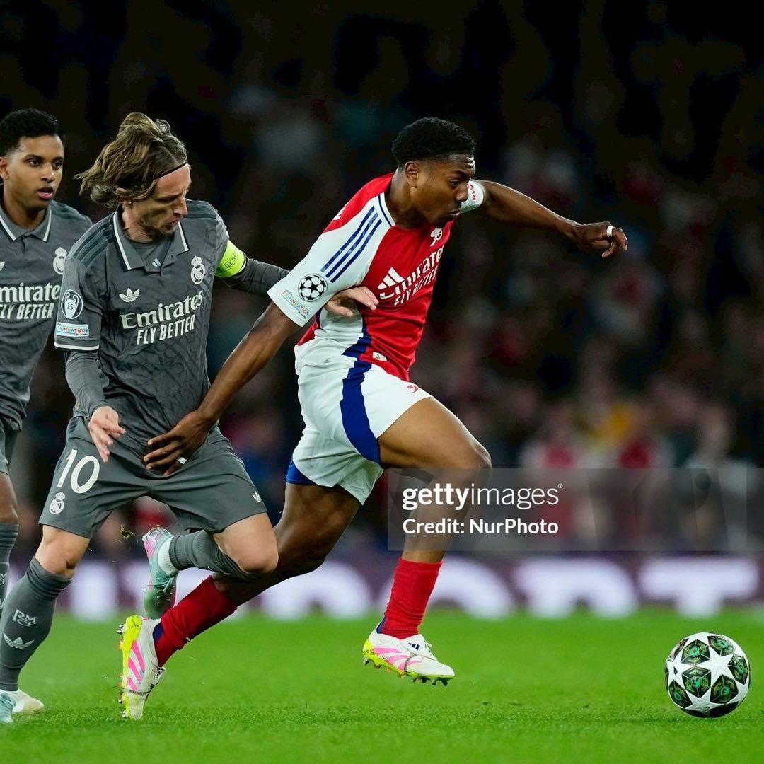 アーセナル 24/25 オーセンティック ユニフォーム ホーム 正規品 L