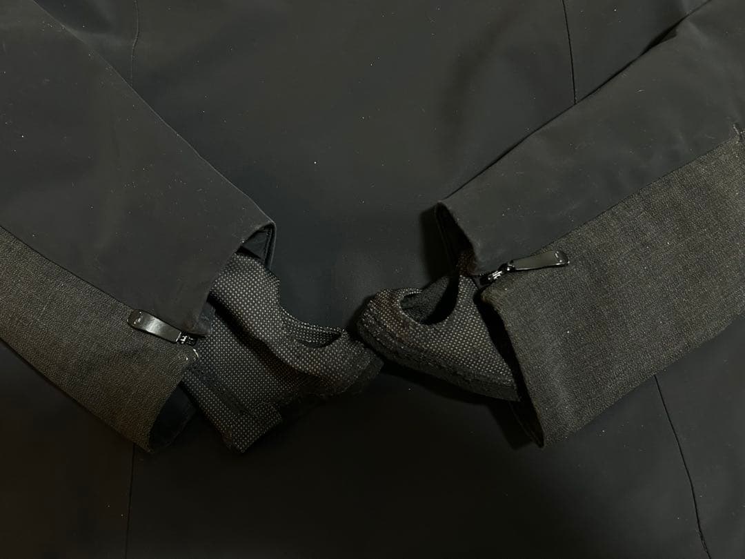 KJUS チュース スキーウェア 上下 150 〜 160cm位