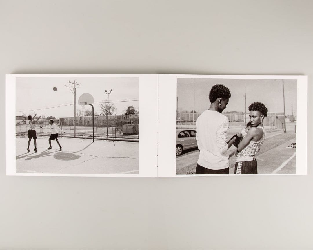 絶版‼️ Sasha Phyars-Burgess 写真集