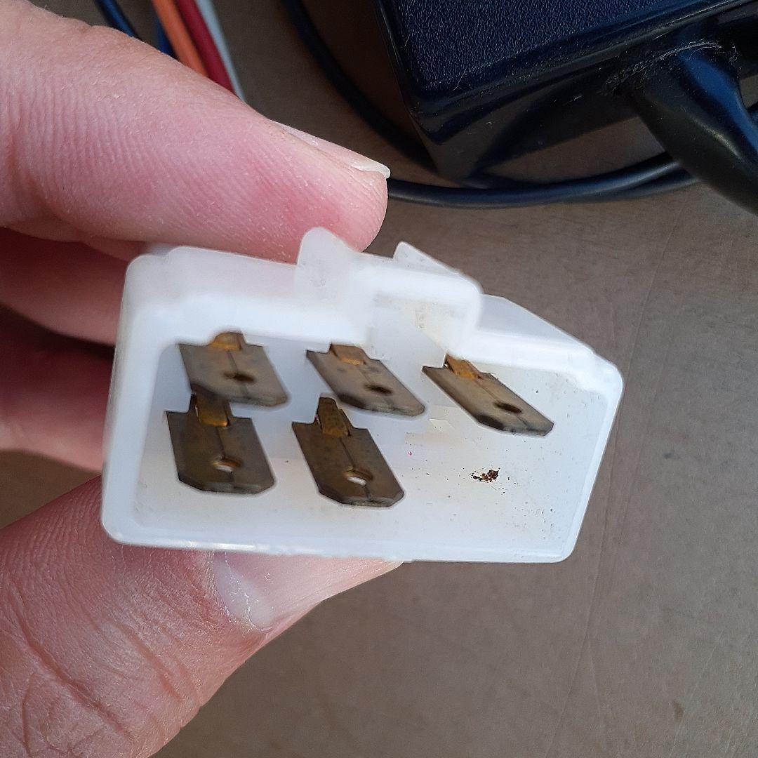 ゆっくりウィンカーリレー