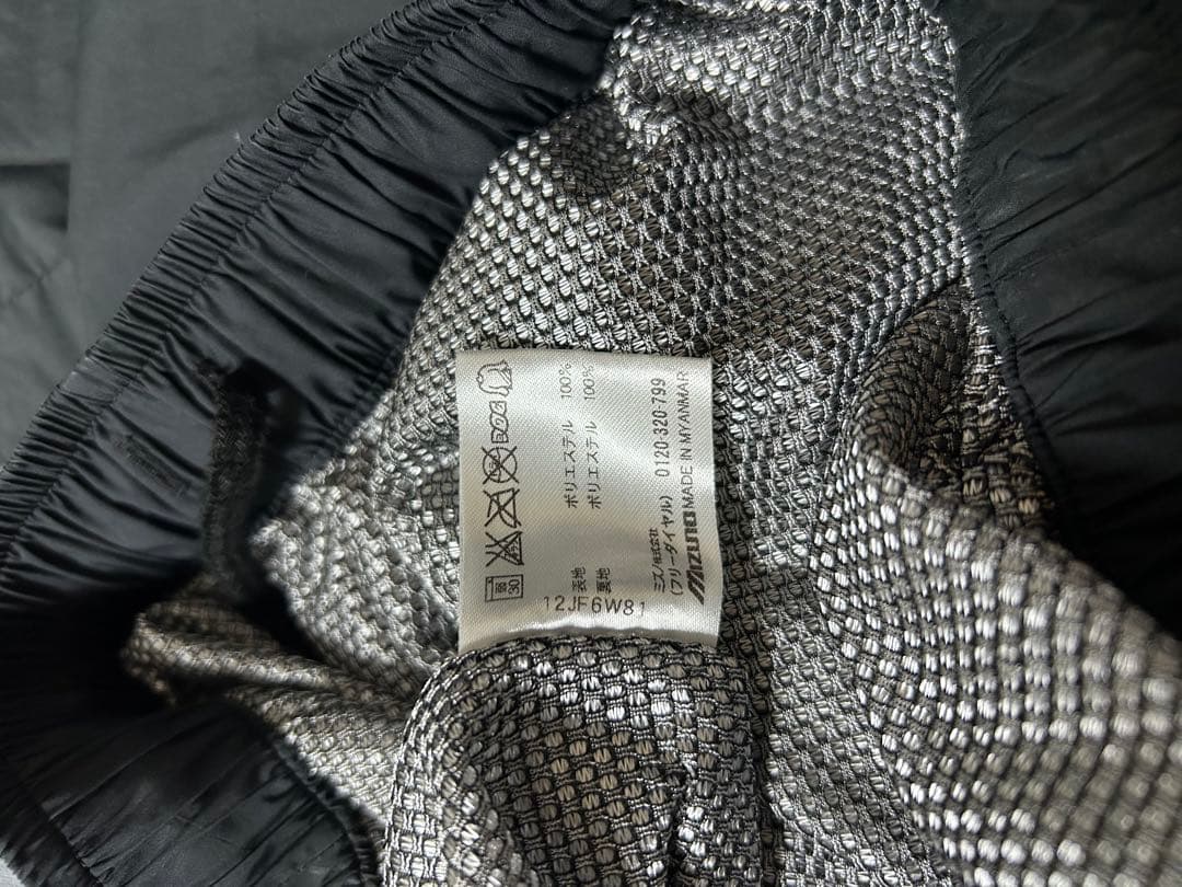 ミズノプロ　ウィンドブレーカー　Mサイズ　黒×黒