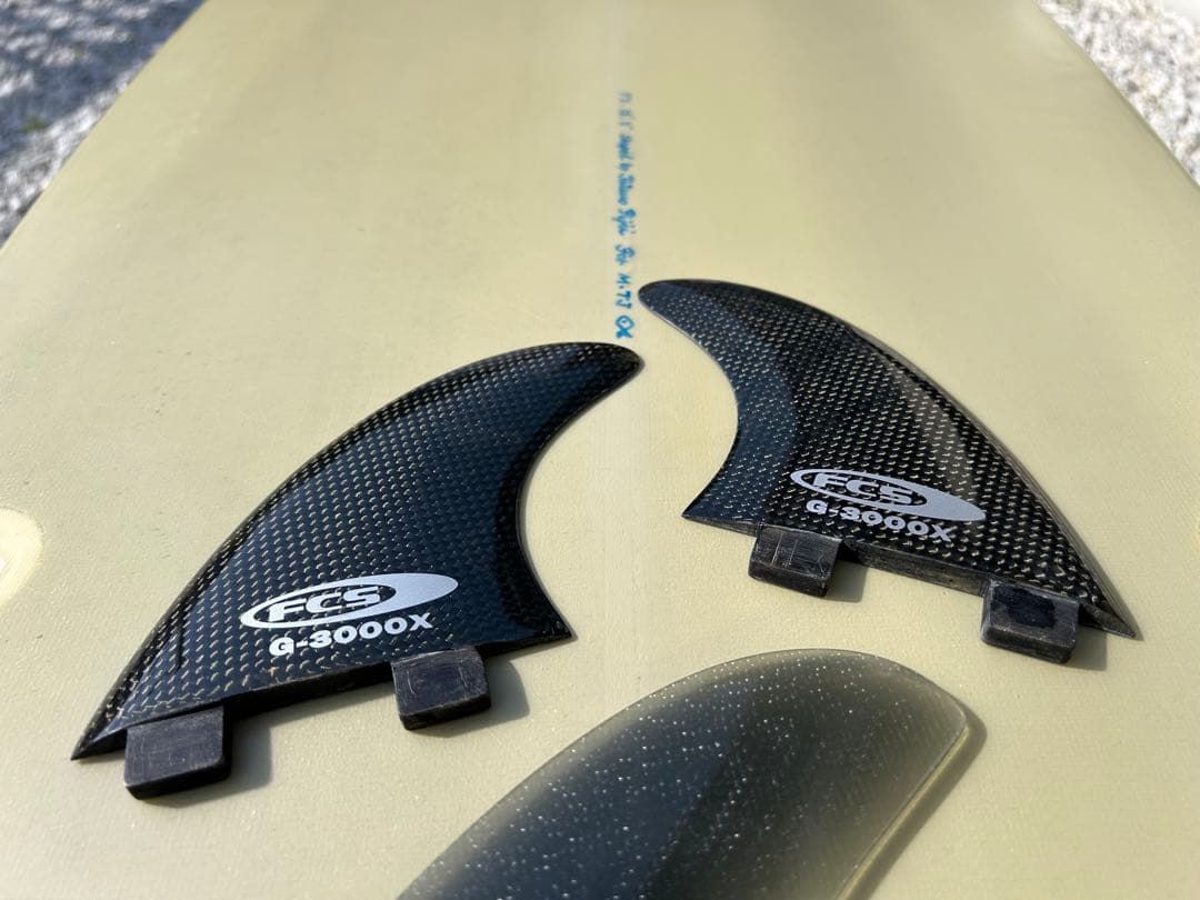 激速テイクオフ！ T-RIDE サーフボード センサーフィン・サイドフィン付き