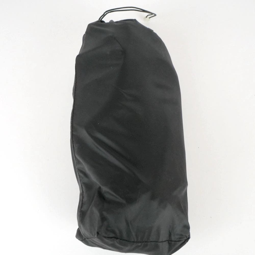 ヘリノックス グラウンドチェア 使用感大 穴あります