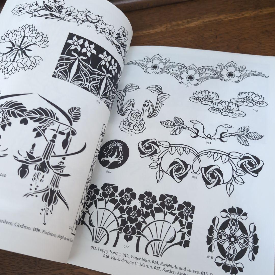 アール・ヌーヴォーフラワーデザイン洋書とアール・ヌーヴォー　飾り枠