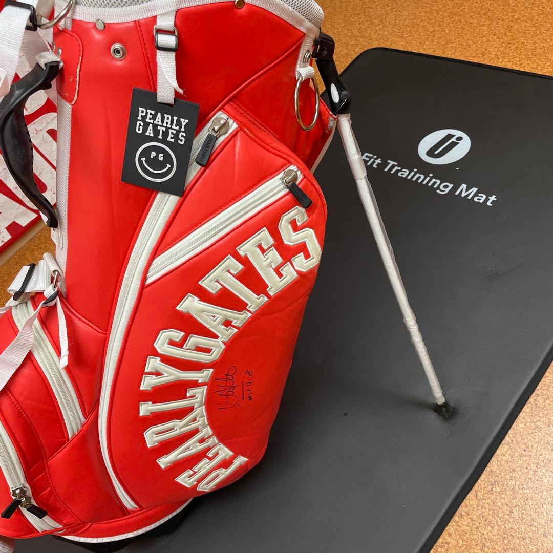 PEARLY GATES ゴルフバッグ　スタンド付　ショルダー付　サイン入り