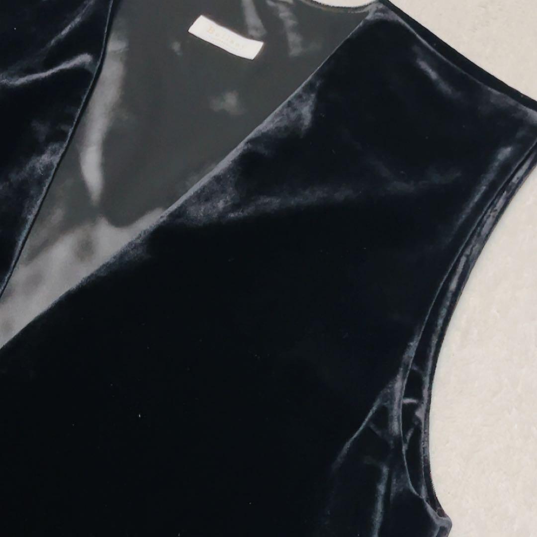 新品タグ付　トュモローランド　ボールジィ　マットベロアVネックベスト　ブラック