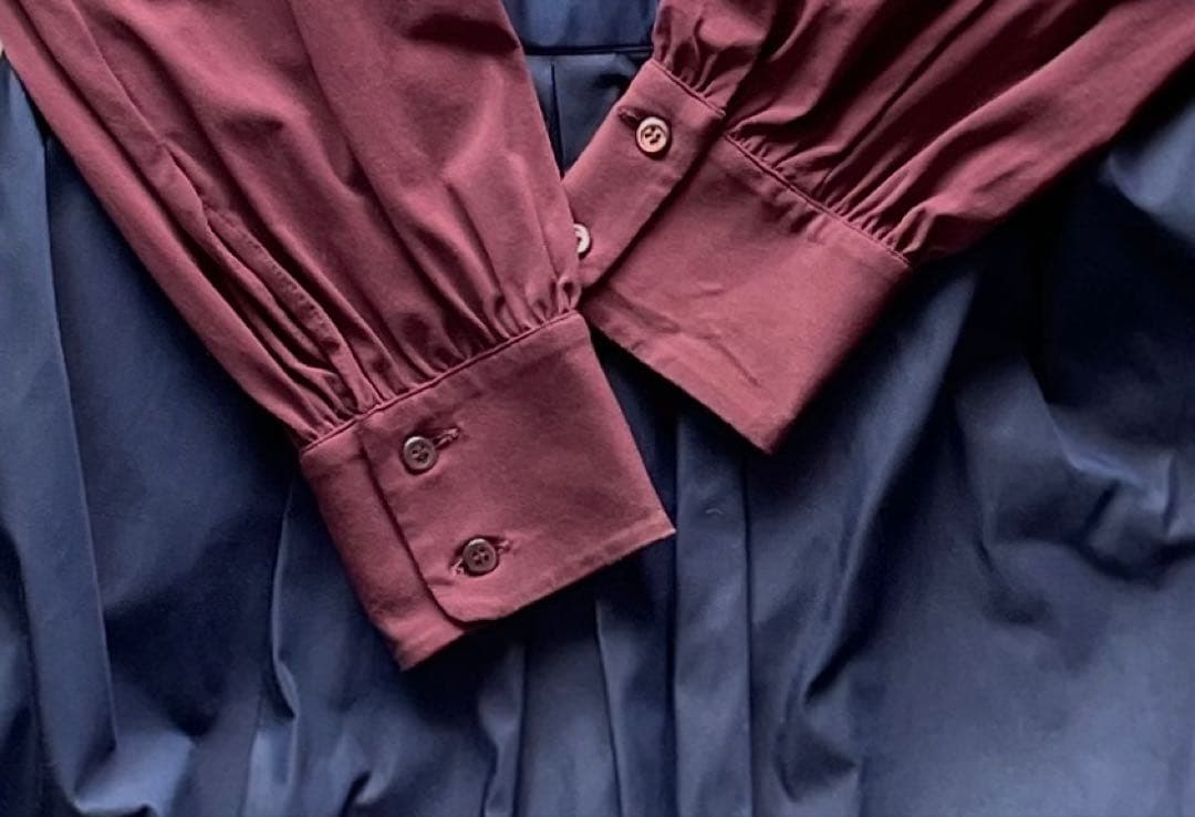 ★凛★ 美品★PRADAプラダ・ブラウス