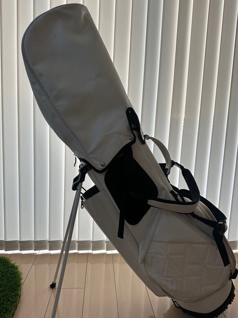 デサントゴルフ　キャディバッグ　ヘッドカバーアイアンカバー付き