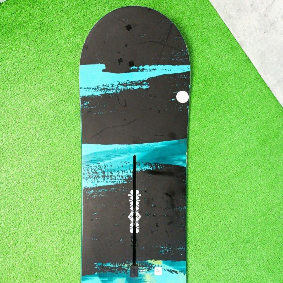 良品　バートン リップコード スノーボード板 メンズ　フリースタイル チャネル