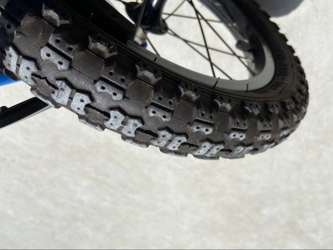 cosmoさん専用 ヨツバサイクル14インチ 子供用自転車 レッド 補助輪付き