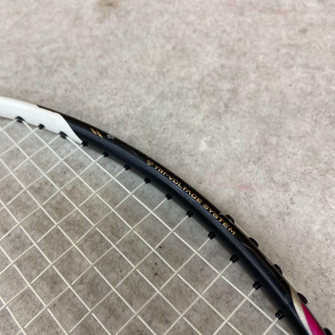 バドミントンラケット YONEX ボルトリックアイフォース