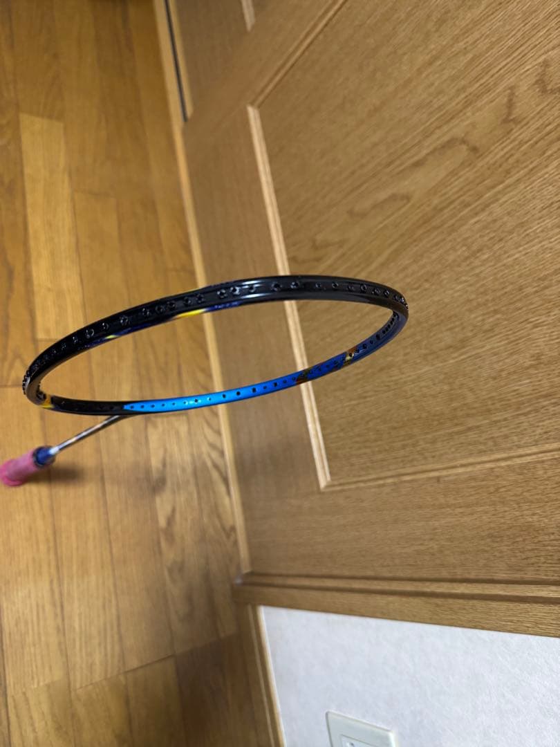 【廃盤】アストロクス77 3UG5 バドミントン　ラケット