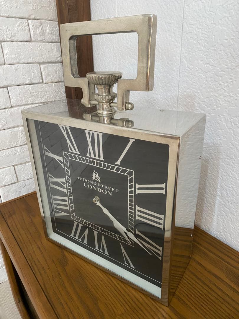 ⭐️【244】定価4万円　ドイツ買い付け品　時計　輸入品　日本未入荷　高級