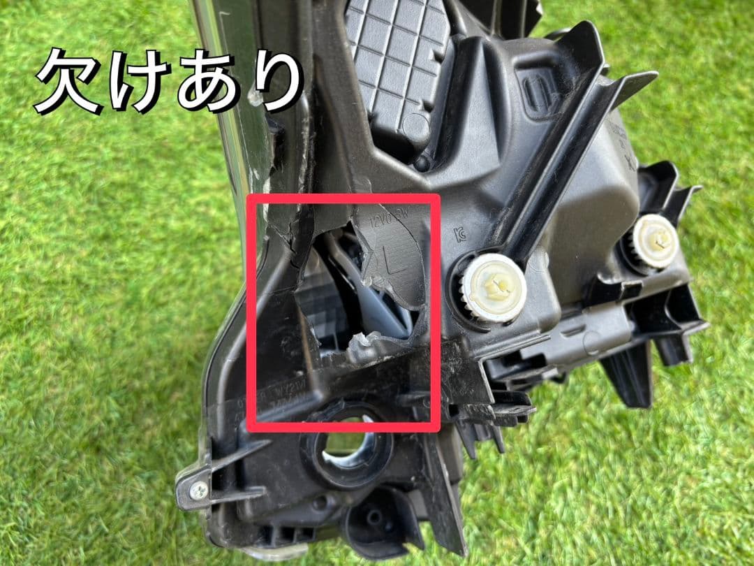 トヨタ ZVW50 プリウス 前期 右ヘッドライト LED