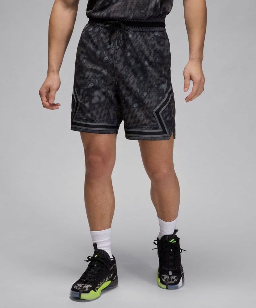 ジョーダン ナイキ バスケ 上下 ノースリーブシャツ ショートパンツ 新品 M