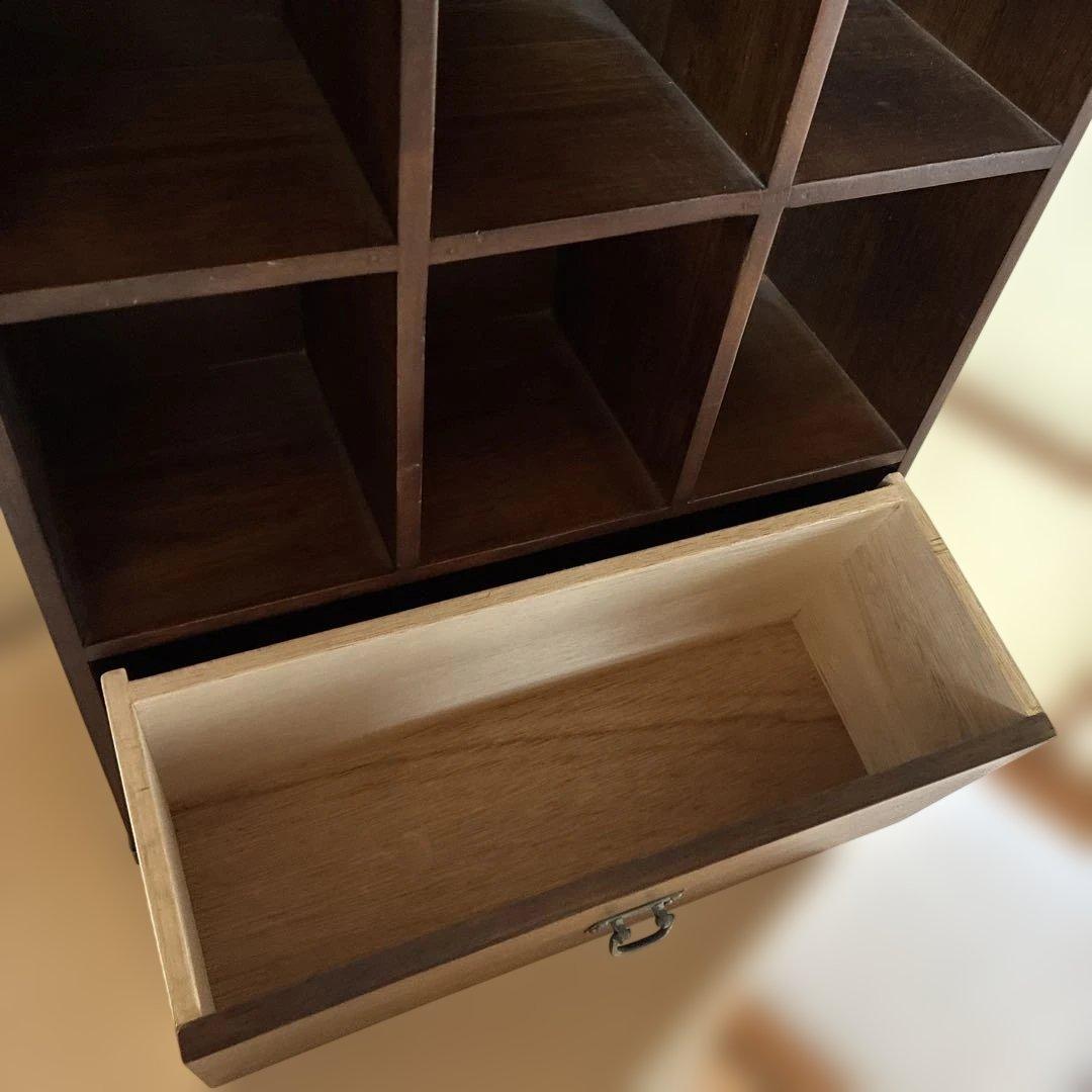 木製キャビネット　収納ラック　ディスプレイ棚　アンティーク家具　レトロラック