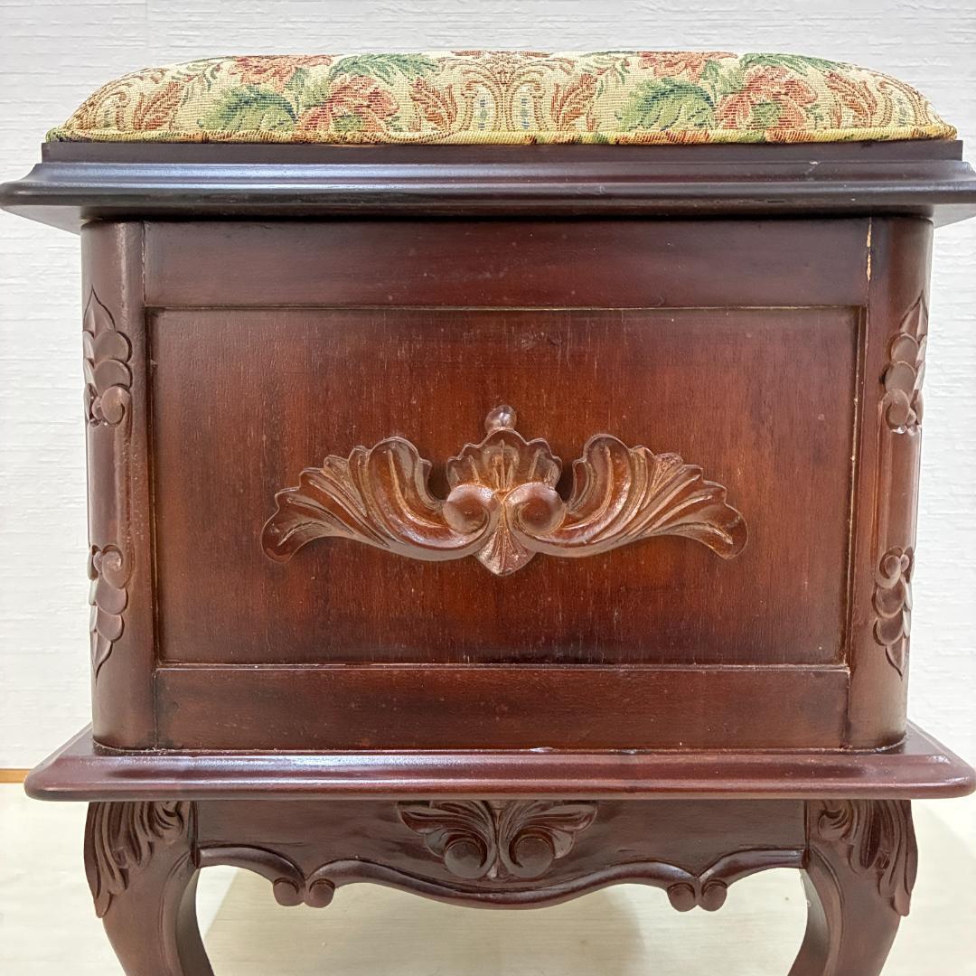 展示品　収納付き　猫脚　スツール　椅子