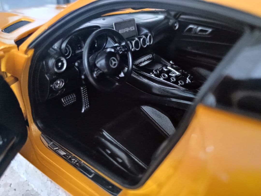 メルセデス特注 メルセデス ベンツ Mercedes AMG GT S 1/18