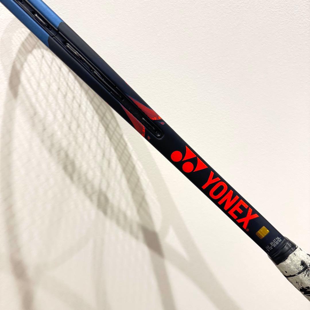 【美品】　YONEX ヨネックス　VCORE PRO 100α テニスラケット