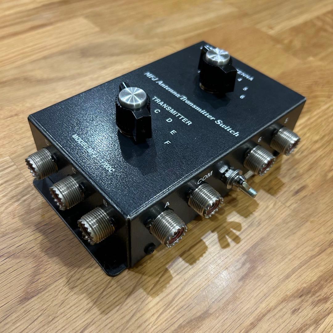 MFJ-1700C HF帯アンテナ／トランシーバー切替スイッチ