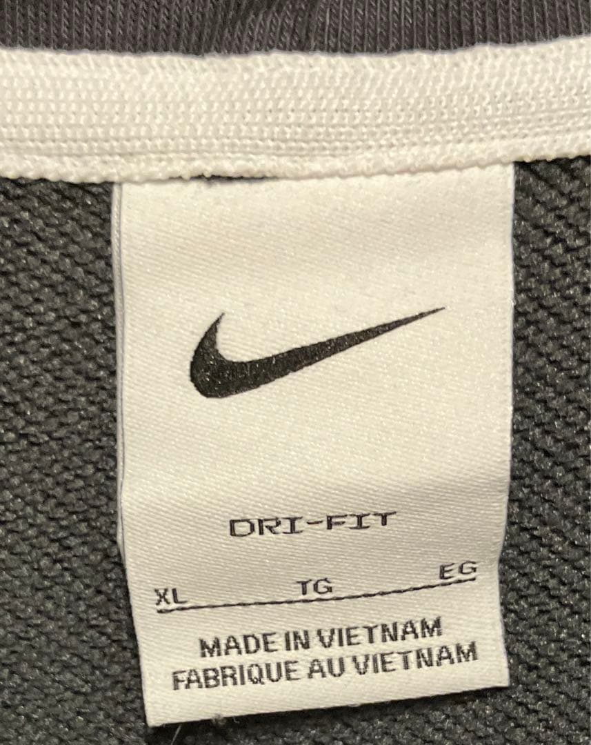 新品【希少品US：XL】ナイキ リヴァプールFC チームジャージ パーカー