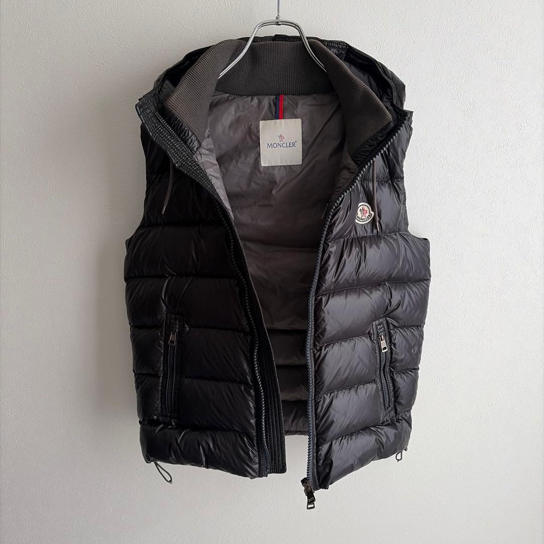 【美品✨】モンクレール　バルトロメ　ダウンベスト　黒　TG.1 シリアル確認済み