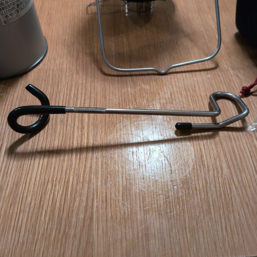 ギガパワーBFランタン、ランタンハンガー、おまけ( ガス缶、マントル)付き