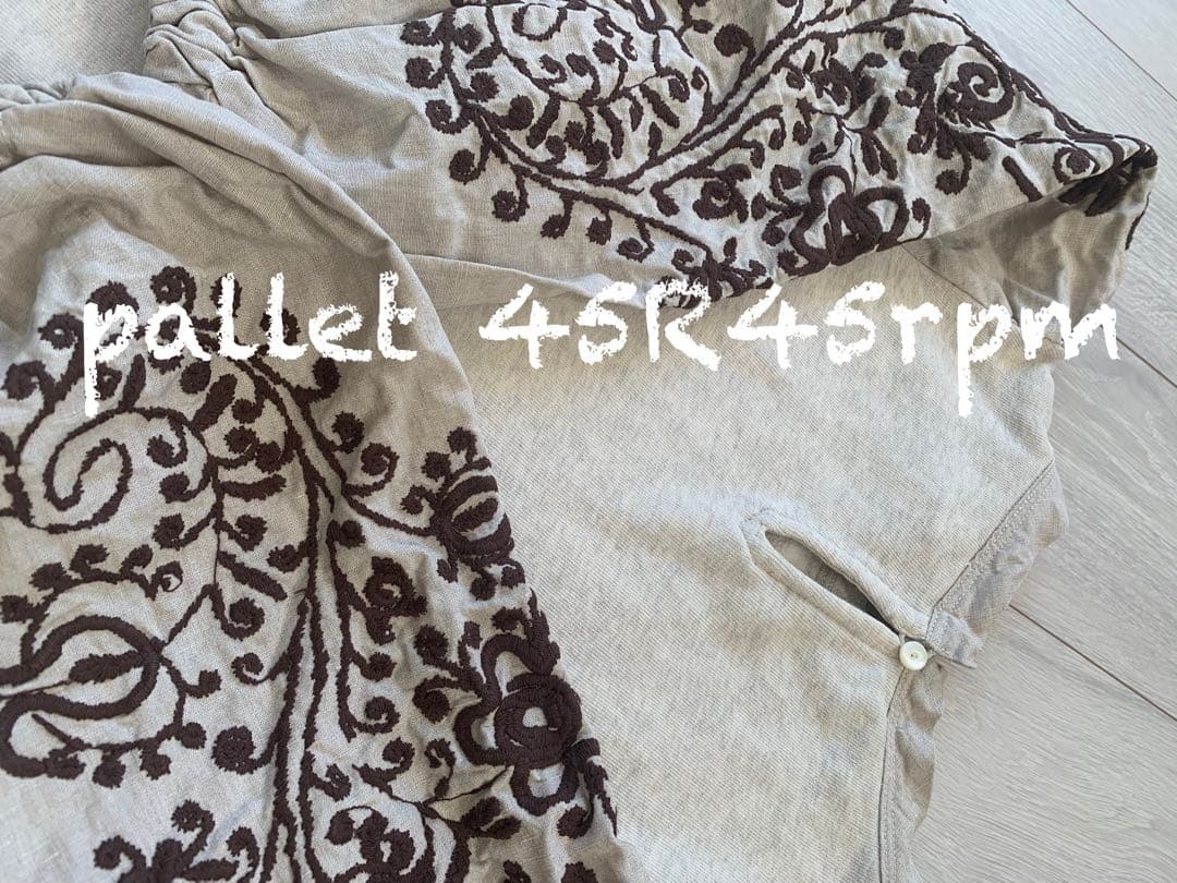 45R45rpm 裏毛deフラワー刺繍のパフ ドレス(トップ)